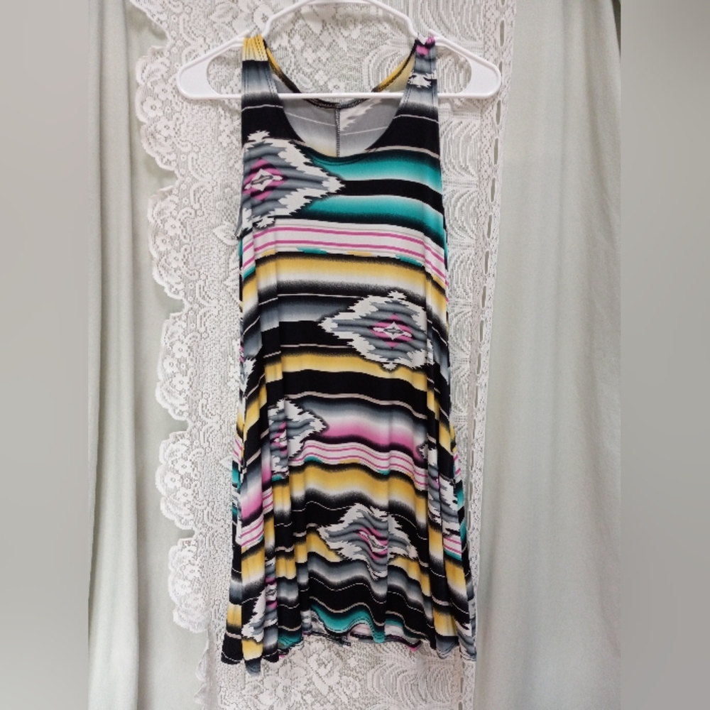 Super soft Aztec print serape style sleeveless top (t-229)